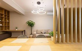 Elegant 2 Bedroom Retreat