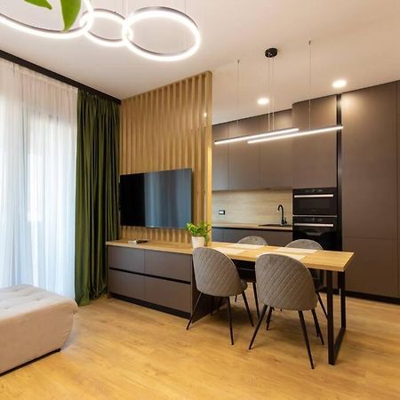Elegant 2 Bedroom Retreat Bucureşti Exterior foto