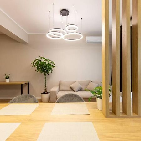 Elegant 2 Bedroom Retreat Bucureşti Exterior foto
