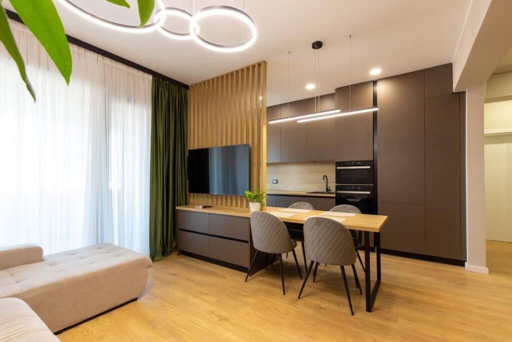 Elegant 2 Bedroom Retreat Bucureşti Exterior foto
